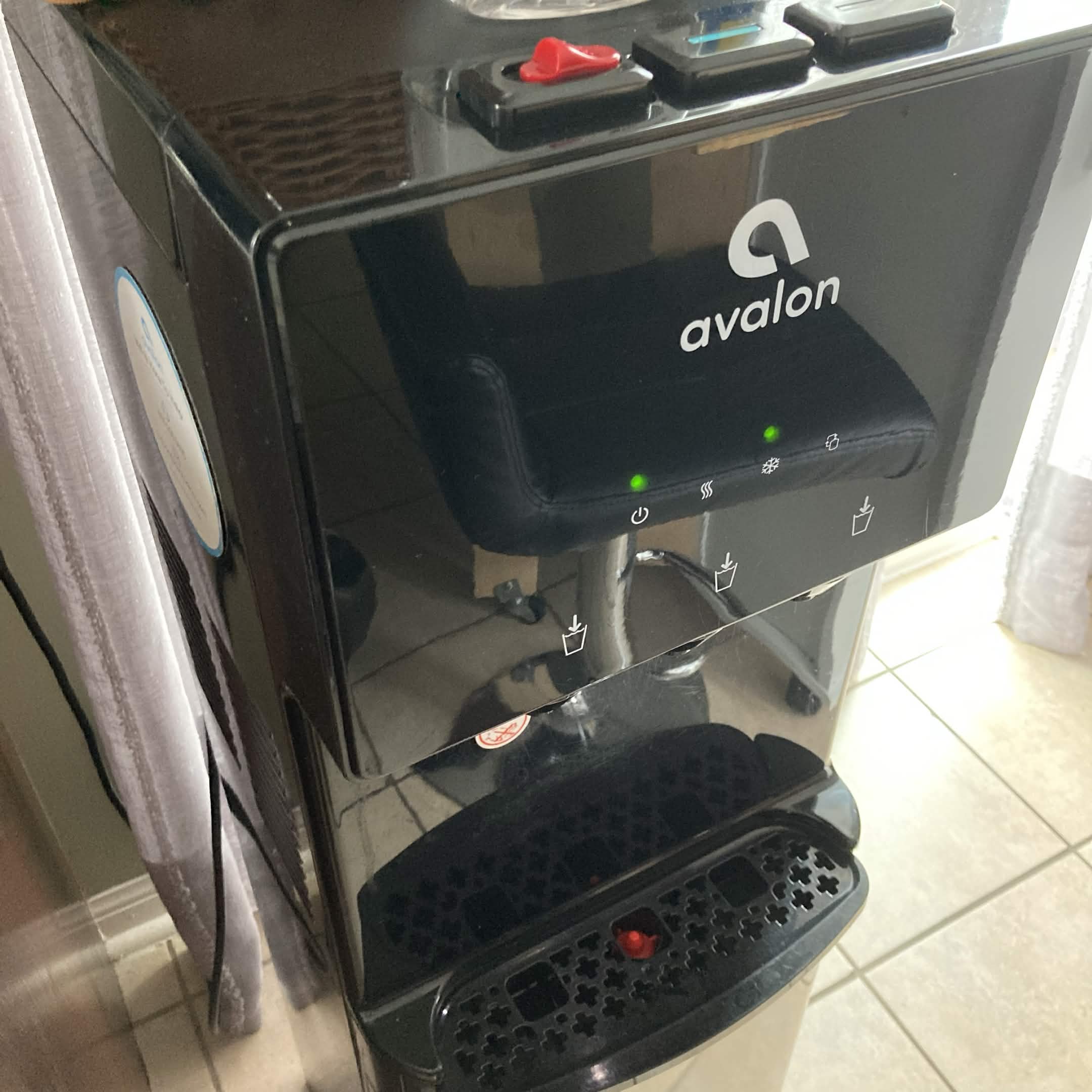 water cooler sounds<br><audio controls src='/audio/14.m4a'></audio>