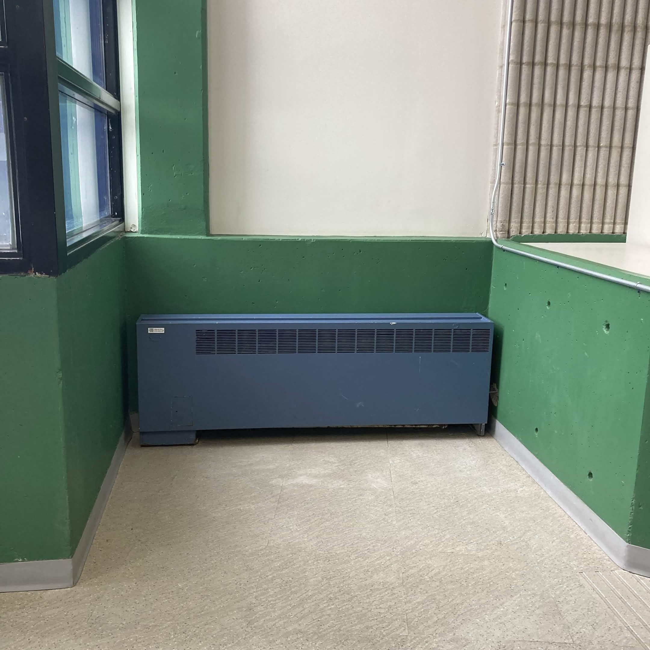 loud radiator sounds<br><audio controls src='/audio/19.m4a'></audio>
