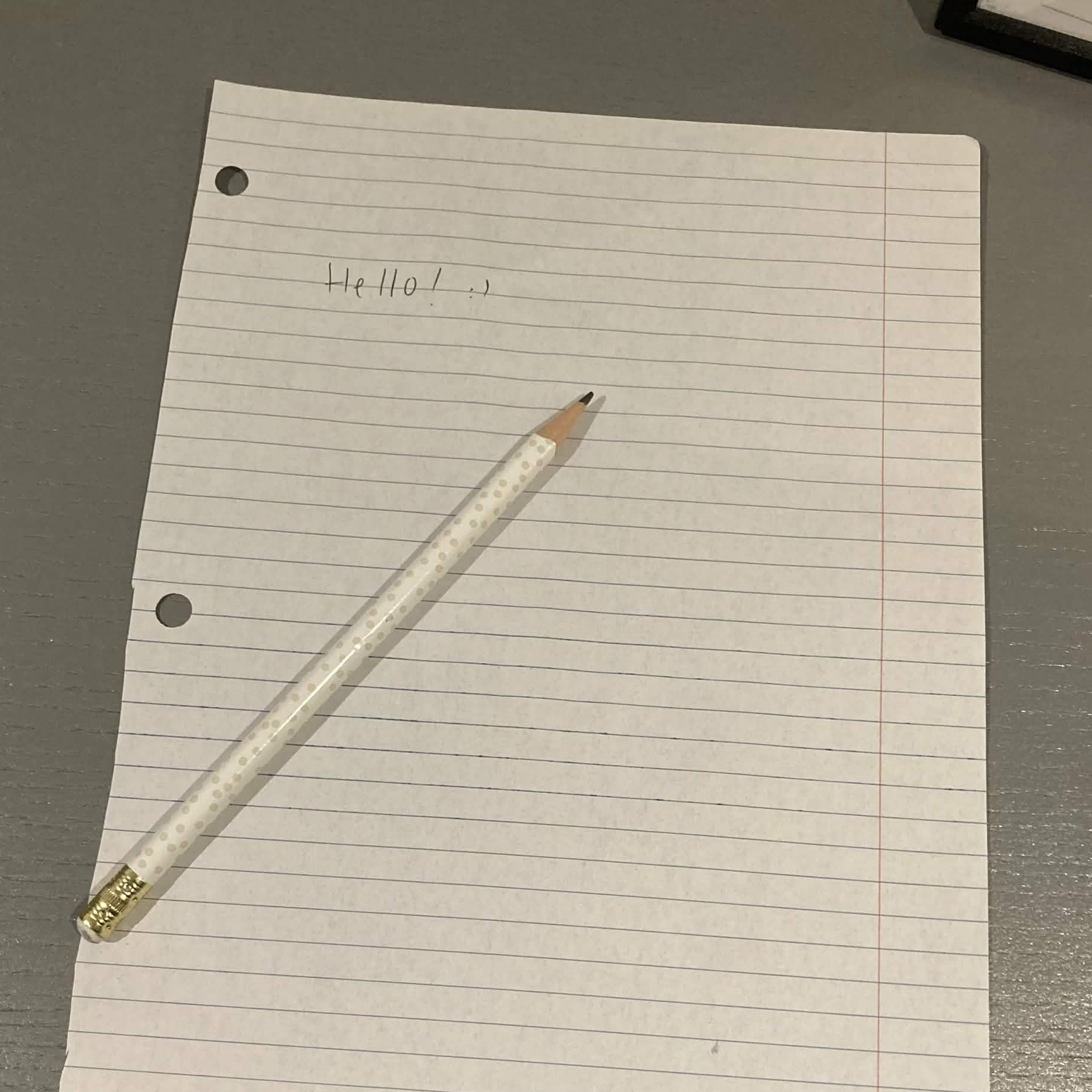 writing on a paper<br><audio controls src='/audio/25.m4a'></audio>